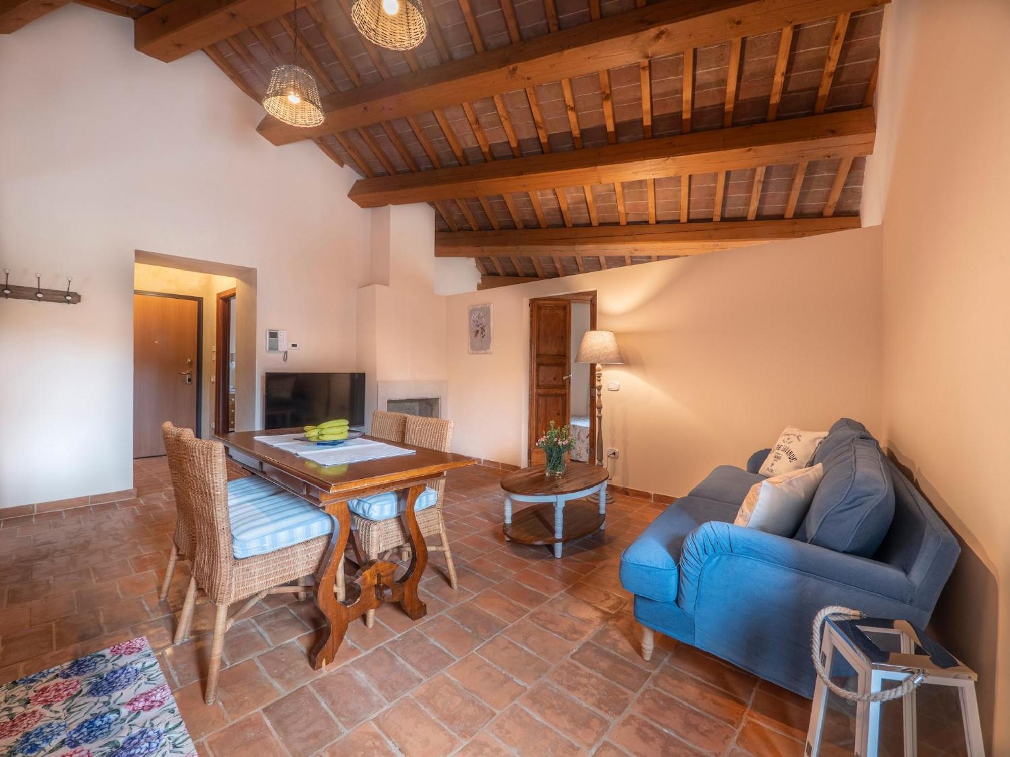 Stunning Apartment In Mombaroccio Near Metauro River Exterior photo