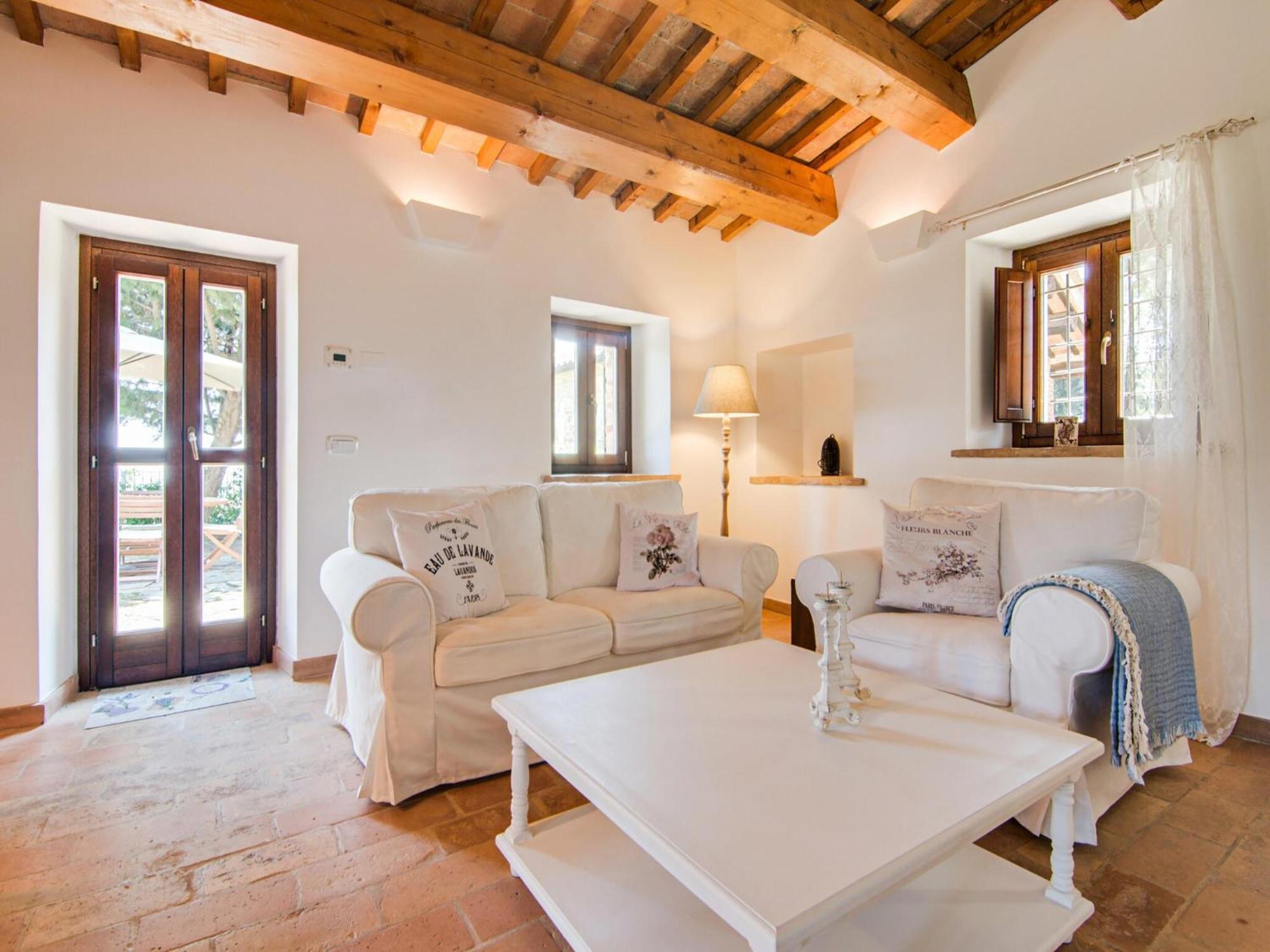 Stunning Apartment In Mombaroccio Near Metauro River Exterior photo