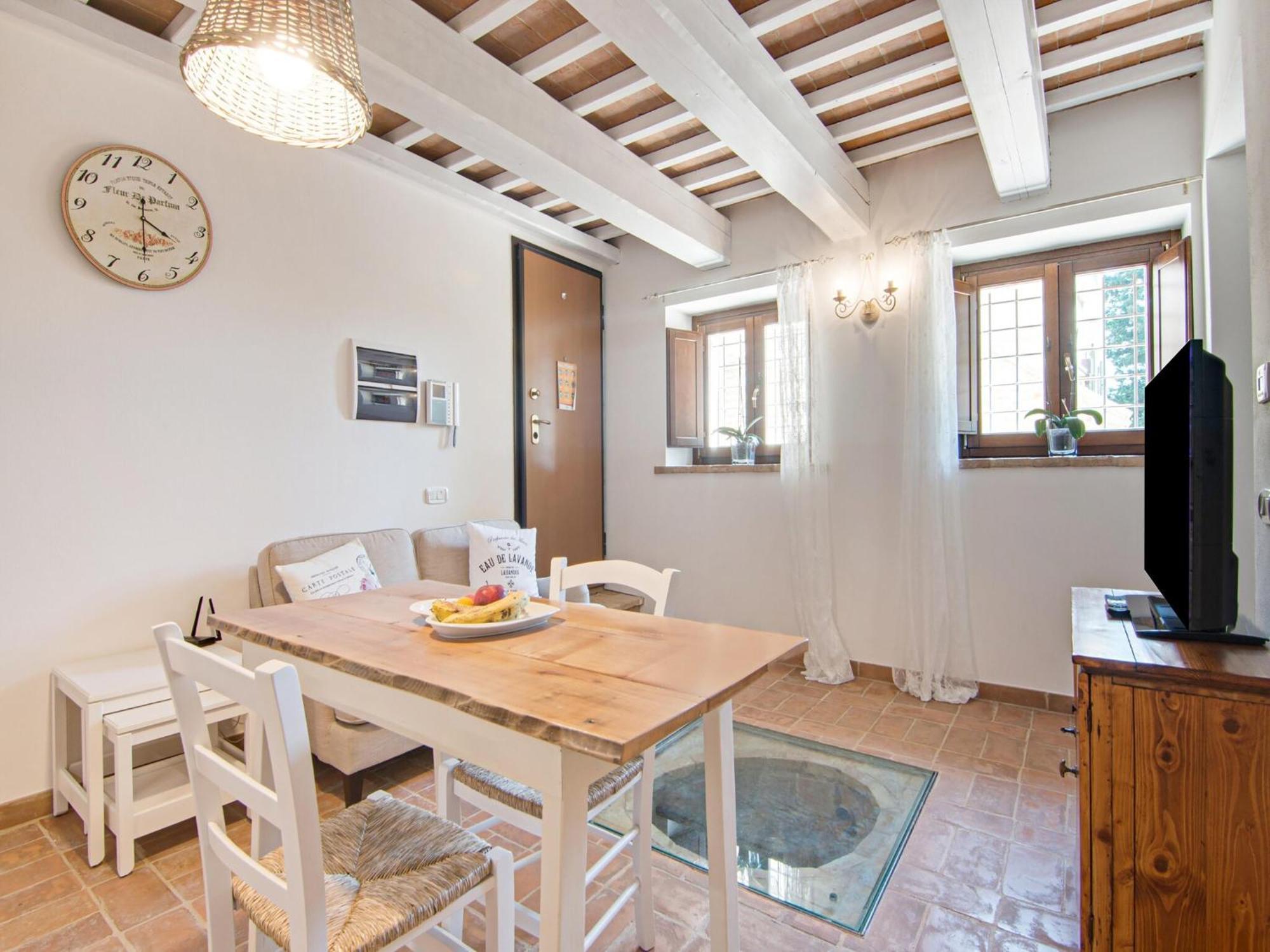 Stunning Apartment In Mombaroccio Near Metauro River Exterior photo